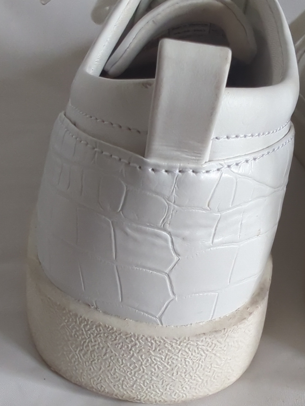 Vionic Women's Sneaker Winny Leather Crocodile Quiet Luxury Neutral Classic Sz 8 - Picture 11 of 13
